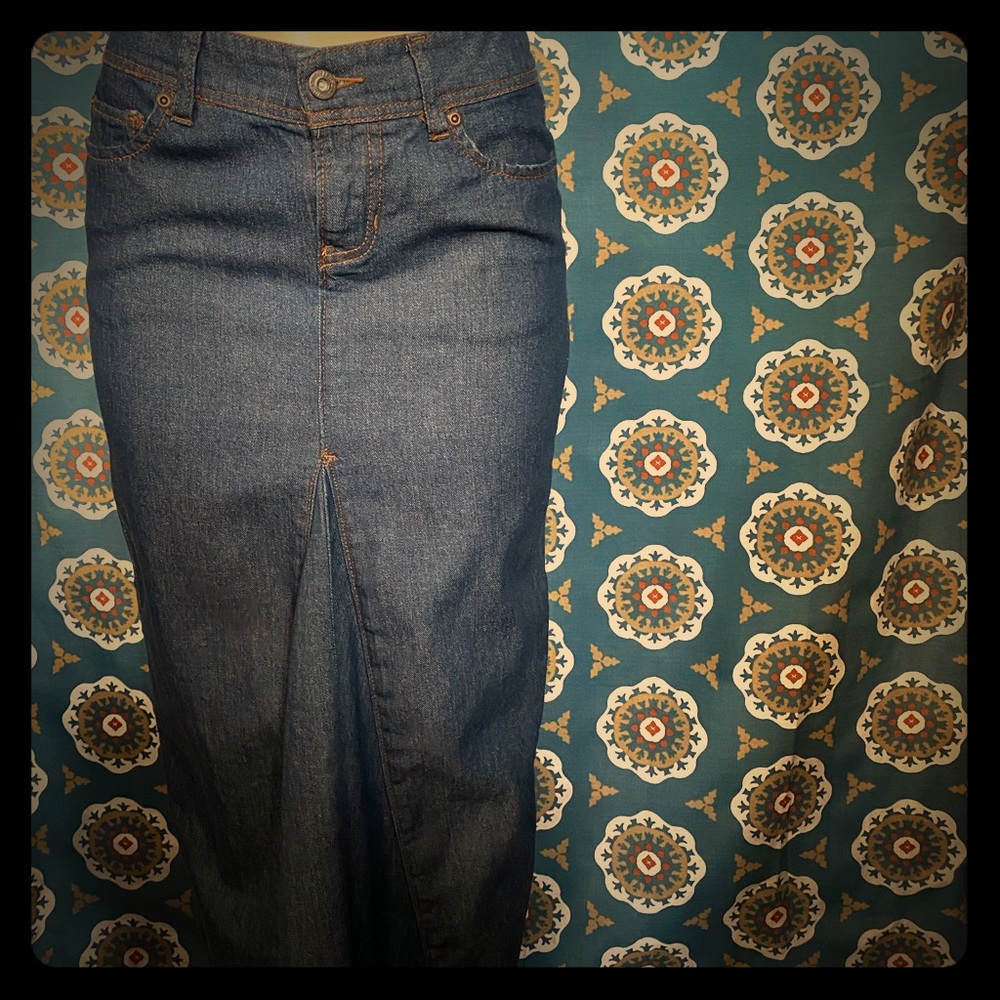 Denim skirt